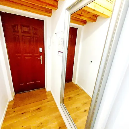 Rabaty Od 2 Nocy Cale Prywatne Mieszkanie 2 Darmowy Parking Kuchnia Lazienka Cicho Blisko Piotrkowska Galeria Sauna Park * ウッチ